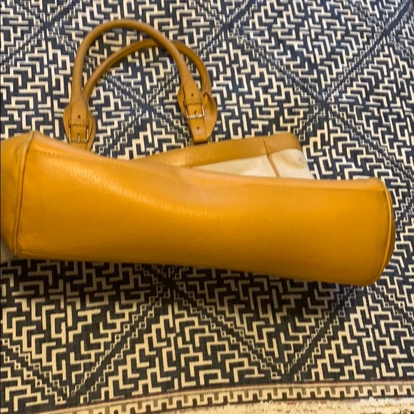 Tory Burch Tote - Picture 5 of 8